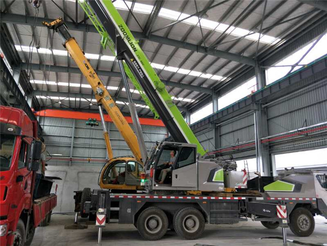 万州区高空车出租需要注意哪些安全事项？