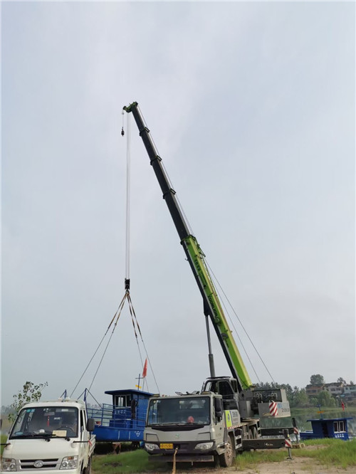 万州区桥梁建设吊装案例